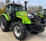 Farmářský traktor o výkonu 180 koní