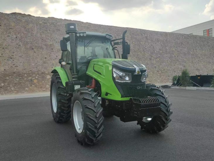 SD1404 4WD Wheel Tractor