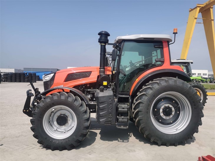 SD2404 Front PTO Farm Tractor